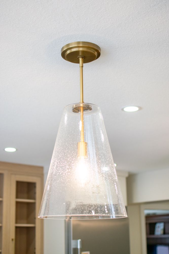 08_Kitchen_Pendent_Edited.jpg