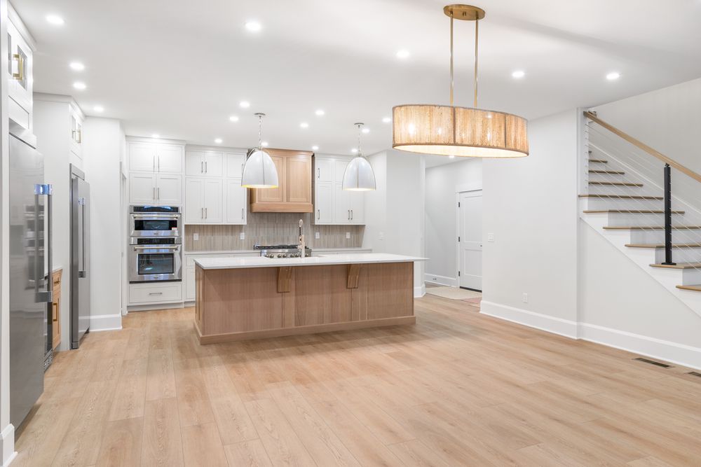 07_kitchen_stairs.jpg