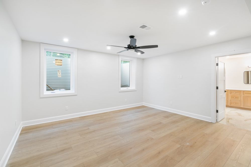 28_basement_suite.jpg