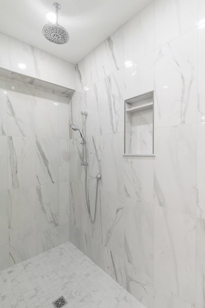 35_basement_guest_shower.jpg