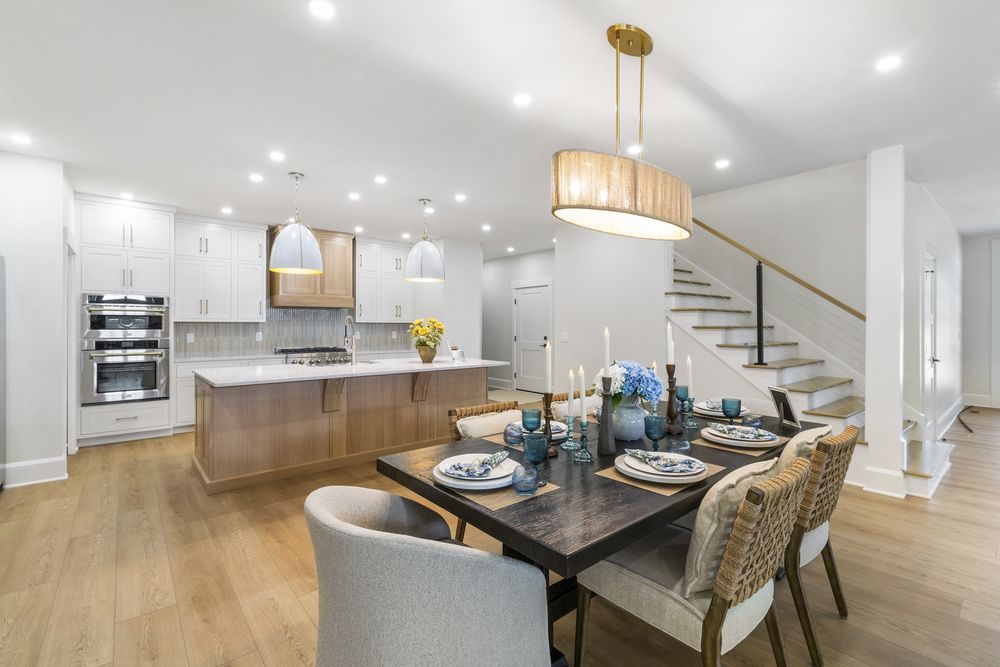04_dining_kitchen.jpg