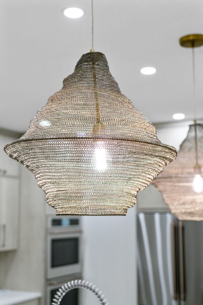 04_Detail_Kitchen_Pendant_Light_Edited.jpg