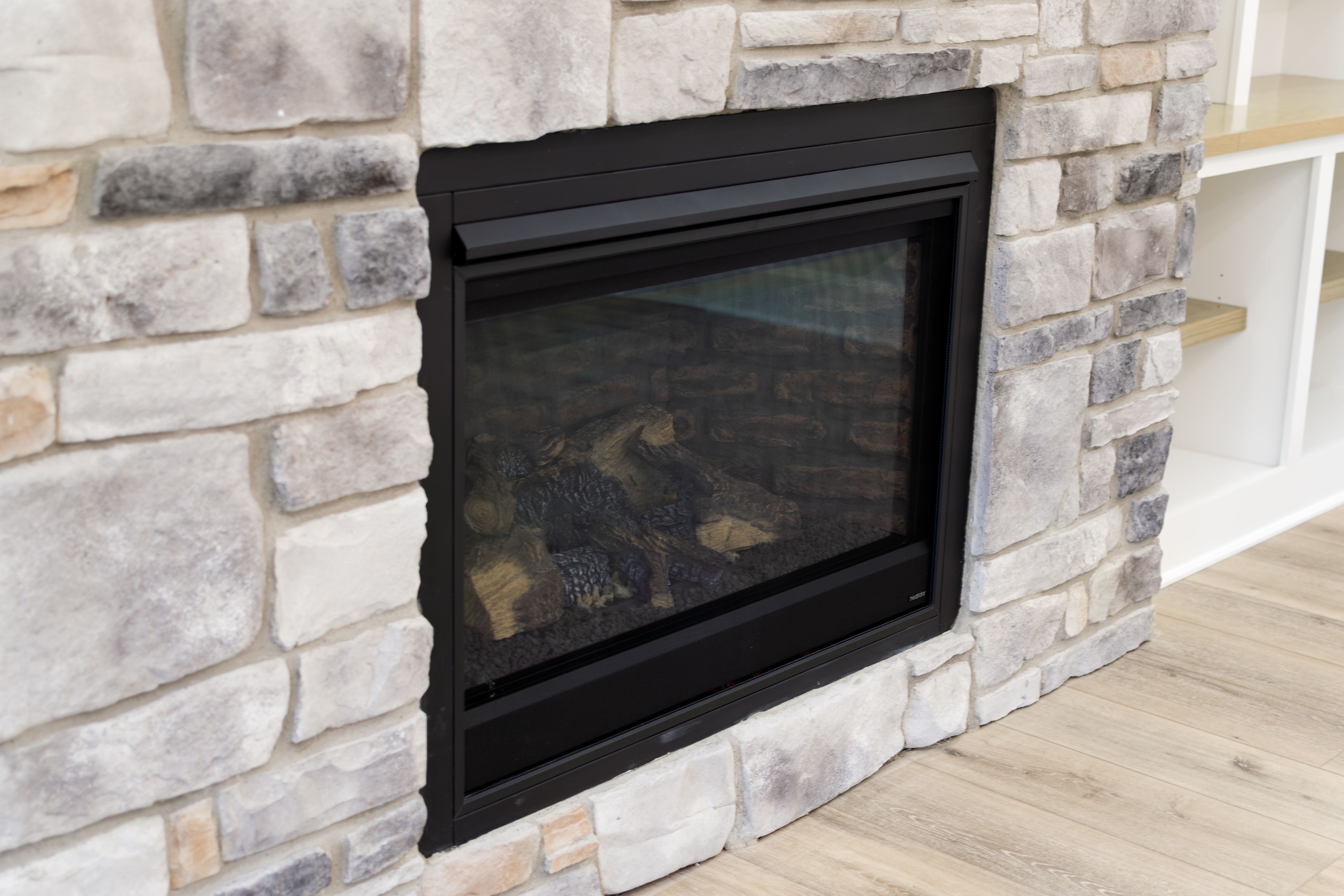 05_Detail_Fireplace_Edited.jpg