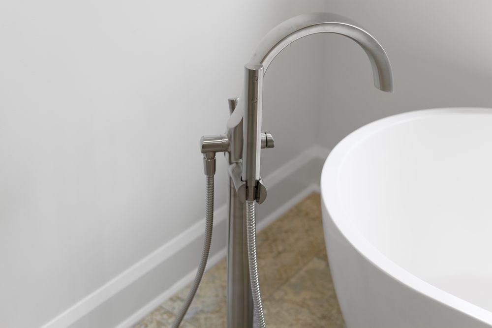 09_Detail_MainBath_TubFillter_Edited.jpg